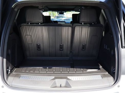 New 2026 GMC Yukon Denali w/ Denali Reserve Package image 5