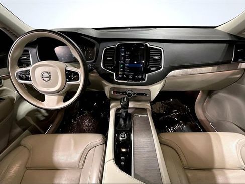 Certified 2022 Volvo XC90 T6 Inscription w/ Climate Package image 16