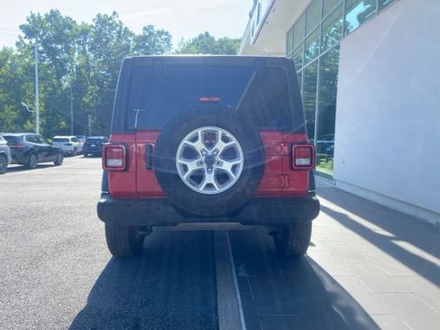 Used 2021 Jeep Wrangler Unlimited Sport AWD/4WD image 8