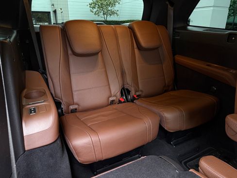 Used 2025 Mercedes-Benz GLS 580 GLS 580 image 38
