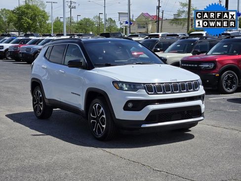 Used 2024 Jeep Compass Limited image 3