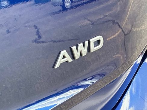Used 2025 Nissan Rogue SV AWD/4WD image 16