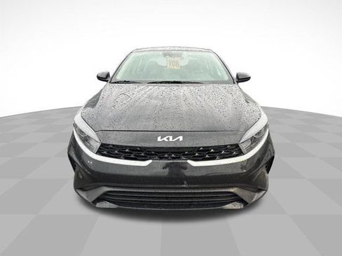 Used 2023 Kia Forte LXS FWD image 2