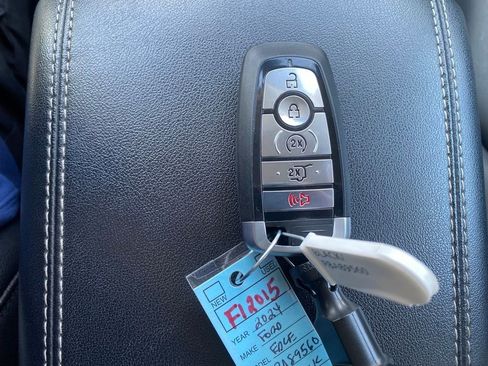 Used 2024 Ford Edge Titanium AWD/4WD image 19