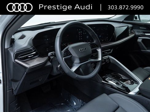 Used 2025 Audi Q5 Premium Plus w/ Premium Plus image 14