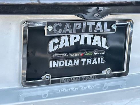 Used 2024 Jeep Wagoneer L Series III w/ Flexible Seating Group image 25