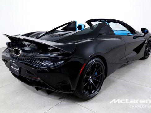 New 2026 McLaren 750S Spider image 10