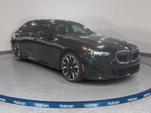 Certified 2026 BMW 530i w/ M Sport Package RWD image 3