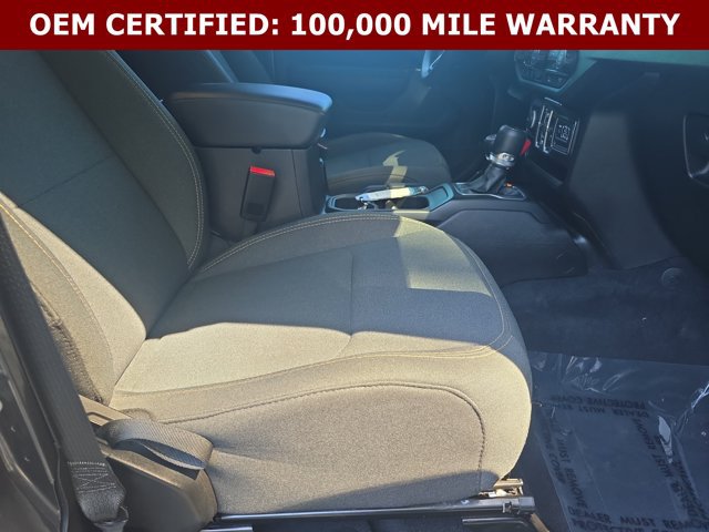 Certified 2025 Jeep Gladiator Sport AWD/4WD image 19