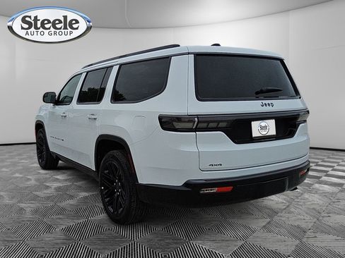 New 2026 Jeep Grand Wagoneer Limited AWD/4WD image 3