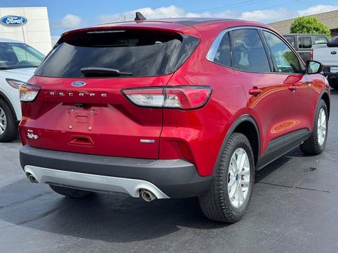 Used 2020 Ford Escape SE AWD/4WD image 3