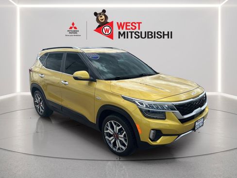 Used 2022 Kia Seltos SX w/ Sunroof Package AWD/4WD image 7