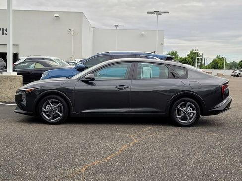 Used 2025 Kia K4 FWD image 9
