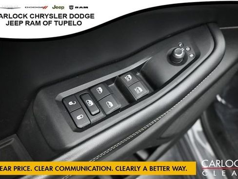 Used 2023 Jeep Grand Cherokee L Laredo AWD/4WD image 13