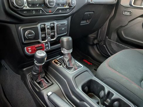 Used 2023 Jeep Gladiator Rubicon w/ LED Lighting Group AWD/4WD image 24
