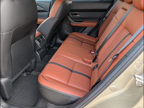 Used 2024 MAZDA CX-50 Meridian Edition w/ Apex Package image 16