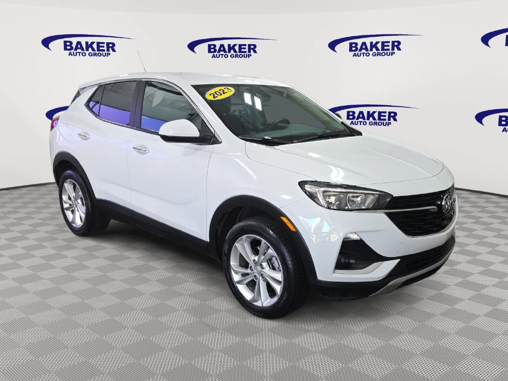 Used 2023 Buick Encore GX Preferred w/ Cold Weather Comfort Package AWD/4WD image 3