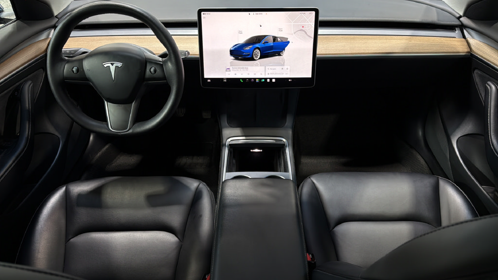 Used 2023 Tesla Model 3 Standard Range RWD image 19