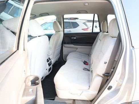 Used 2019 Honda Pilot LX image 20