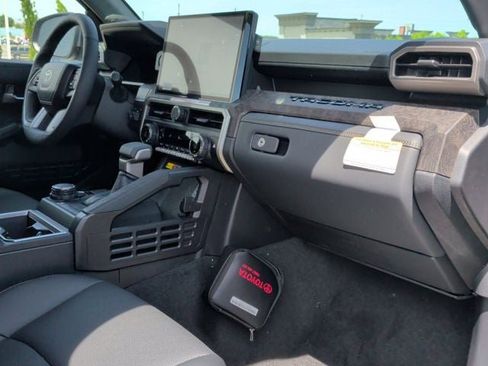 New 2026 Toyota Tacoma Limited AWD/4WD image 29