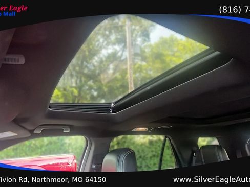 Used 2016 Ford Explorer Limited w/ Equipment Group 301A AWD/4WD image 16