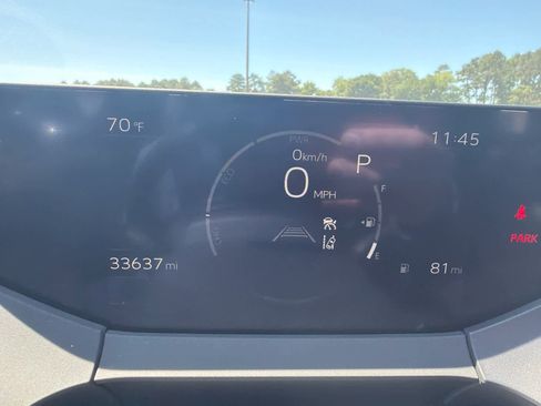 Used 2023 Toyota Prius XLE AWD/4WD image 11