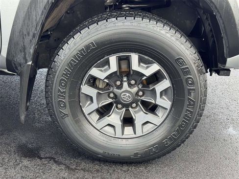 Used 2023 Toyota Tacoma TRD Off-Road image 26