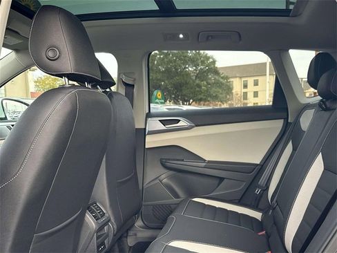 New 2026 Volkswagen Taos SEL AWD/4WD image 24