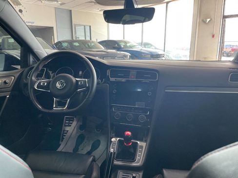 Used 2020 Volkswagen GTI SE image 24