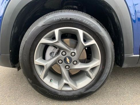 Used 2024 Chevrolet Trax LT w/ Driver Confidence Package image 10