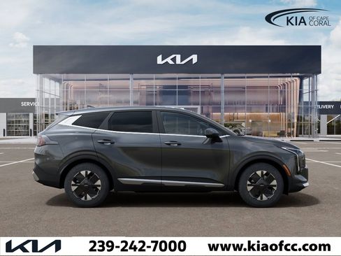 New 2026 Kia Sportage LX image 7