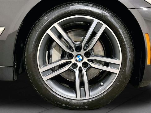 Used 2023 BMW 530i xDrive w/ Premium Package AWD/4WD image 10