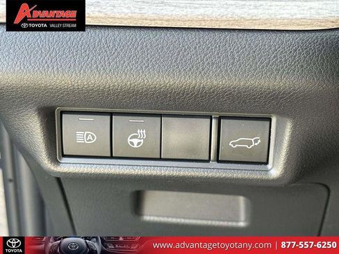 Certified 2024 Toyota Grand Highlander AWD image 27