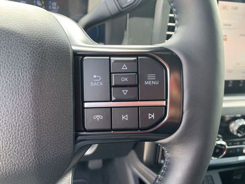 New 2025 Ford F350 Platinum w/ FX4 Off-Road Package image 32