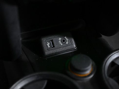 Used 2013 MINI Cooper Hardtop image 18