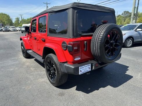 Used 2021 Jeep Wrangler Unlimited Sahara w/ Cold Weather Group image 12