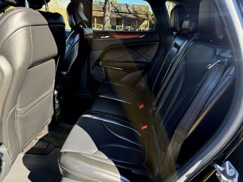 Used 2018 Lincoln MKC Reserve w/ Lincoln MKC Climate Package image 32