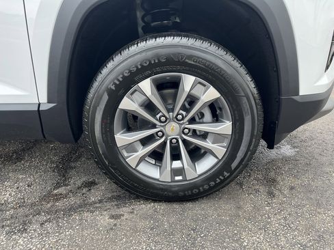 New 2026 Chevrolet Equinox LT image 30