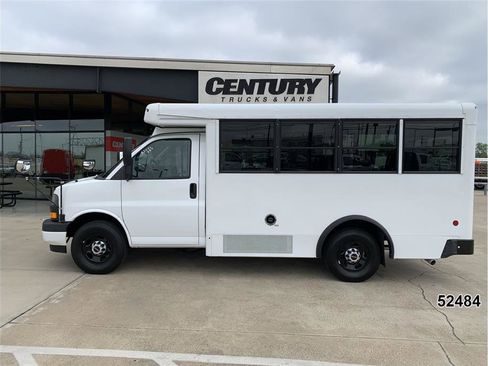 Used 2023 GMC Savana 3500 w/ School Bus Package RWD image 4