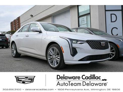 Used 2025 Cadillac CT4 Premium Luxury image 1