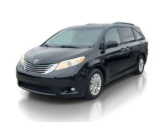 Used 2016 Toyota Sienna XLE video 2
