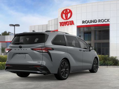 New 2026 Toyota Sienna XSE FWD image 9