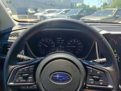 Certified 2023 Subaru Ascent Premium w/ Convenience Package AWD/4WD image 17