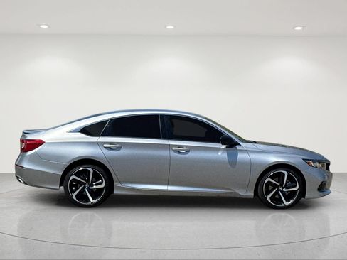 Used 2022 Honda Accord Sport image 7