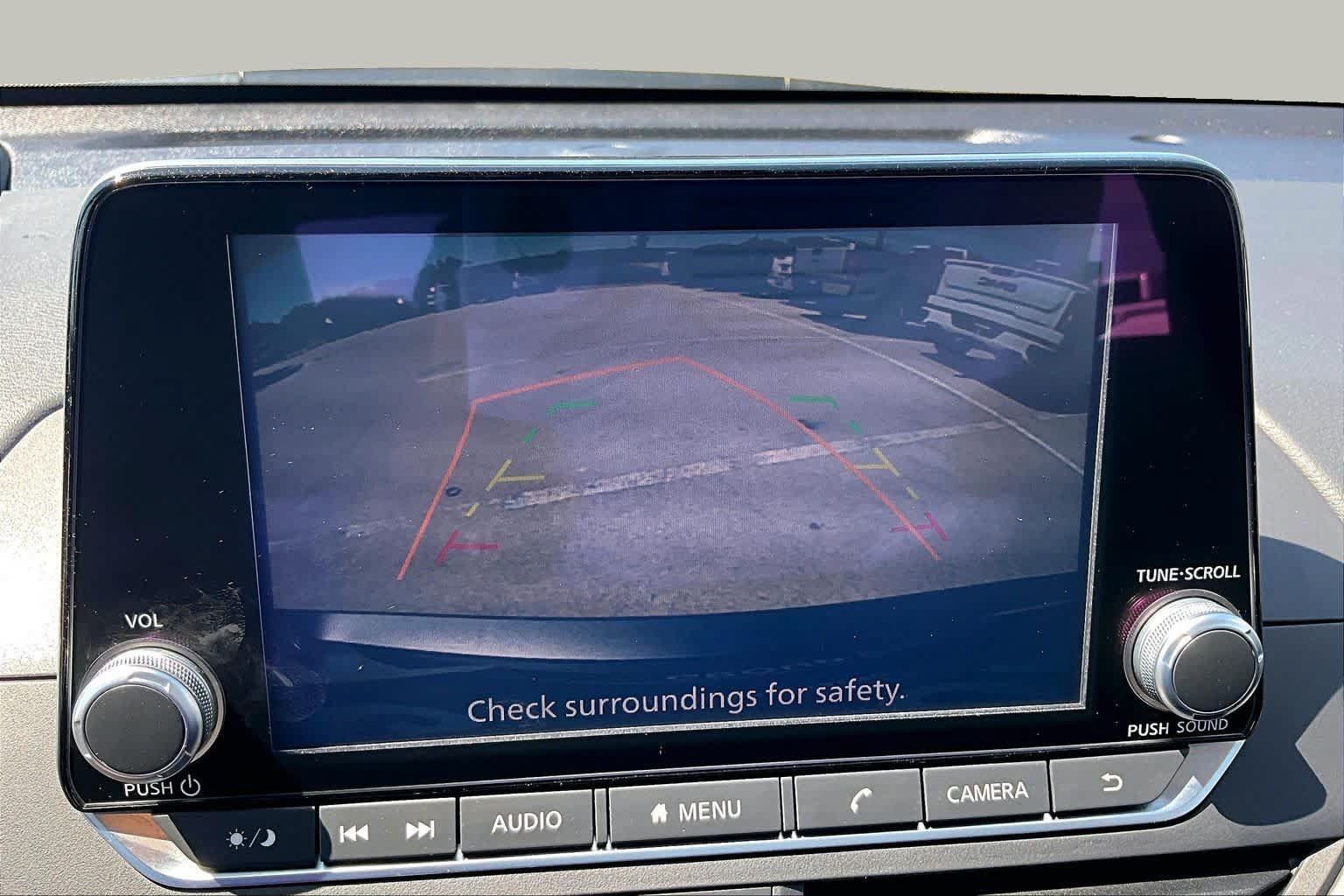 Used 2025 Nissan Altima 2.5 SV FWD image 27