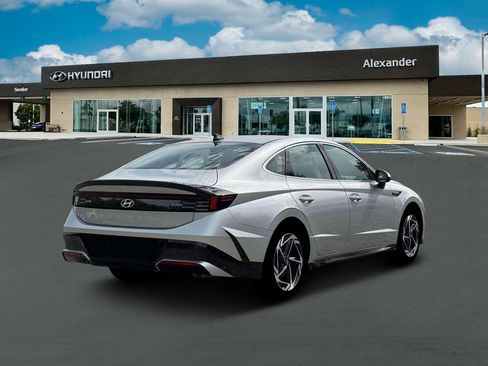 New 2026 Hyundai Sonata SEL FWD image 7