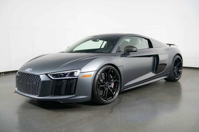Used 2017 Audi R8 V10 plus AWD/4WD image 4