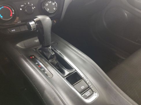 Certified 2019 Honda HR-V LX image 12