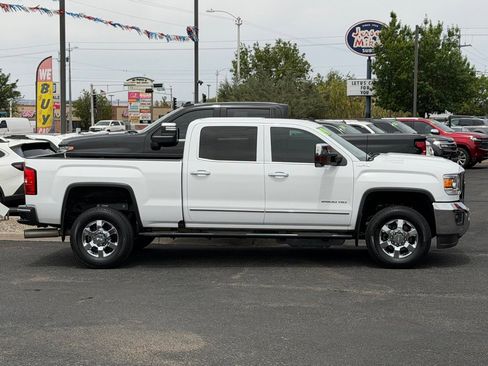 Used 2019 GMC Sierra 2500 SLT w/ Duramax Plus Package AWD/4WD image 53