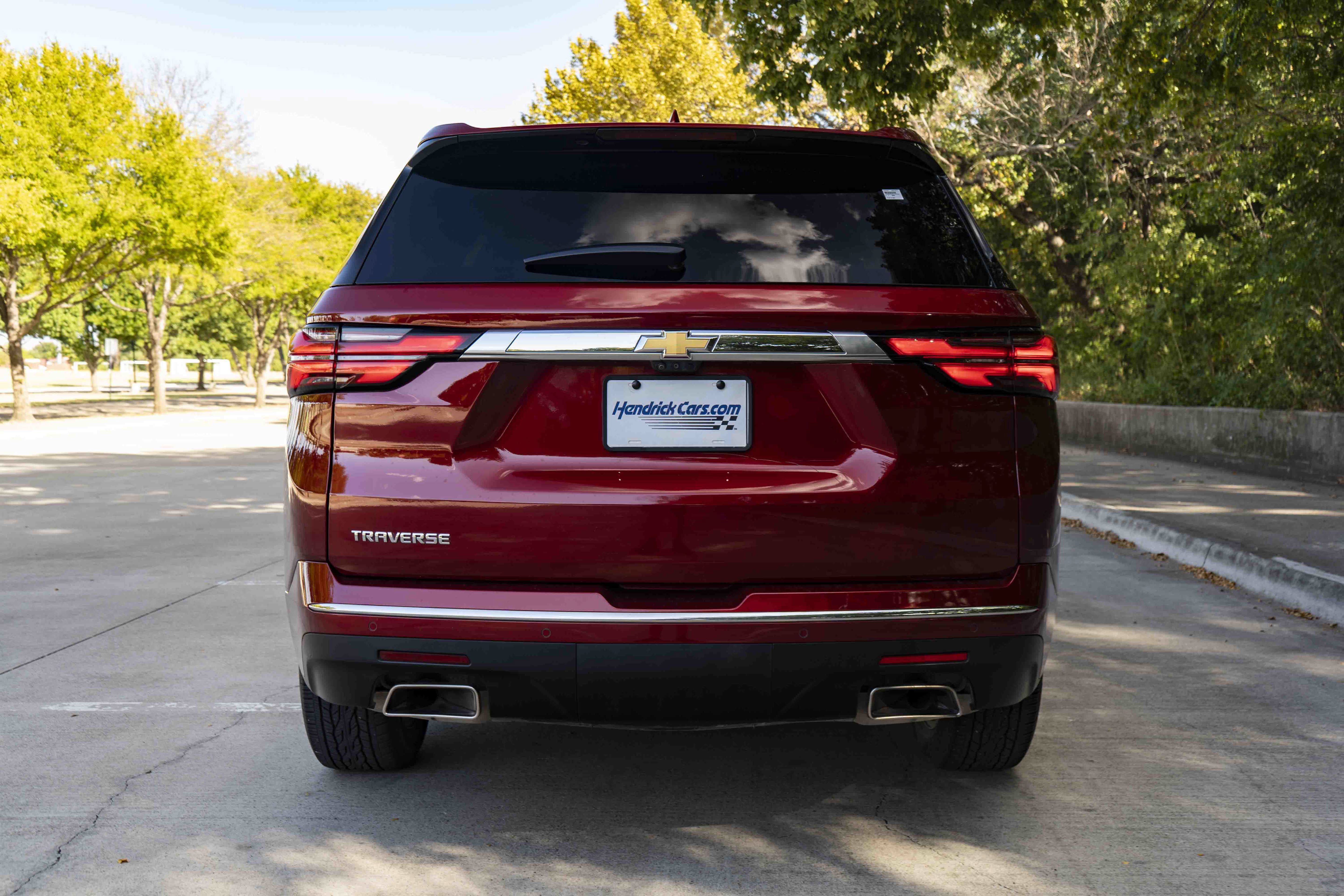 Used 2023 Chevrolet Traverse High Country w/ LPO, Floor Liner Package FWD image 8